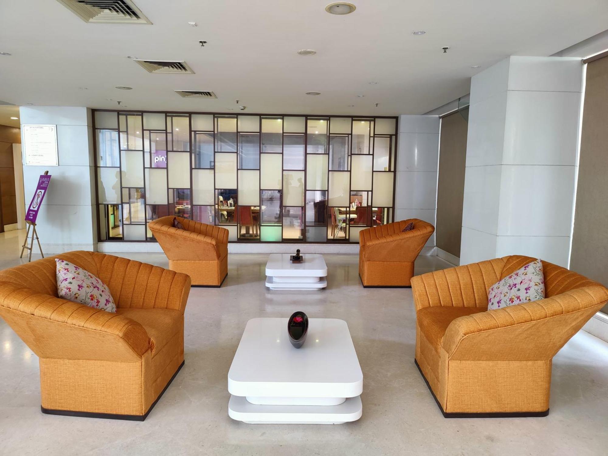 Regenta Central Grand Exotica Pimpri-Chinchwad Exterior foto